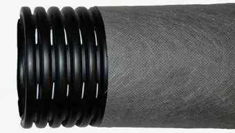 Дренажная труба 110 мм в фильтре, с перфорацией (бухта 50 м)